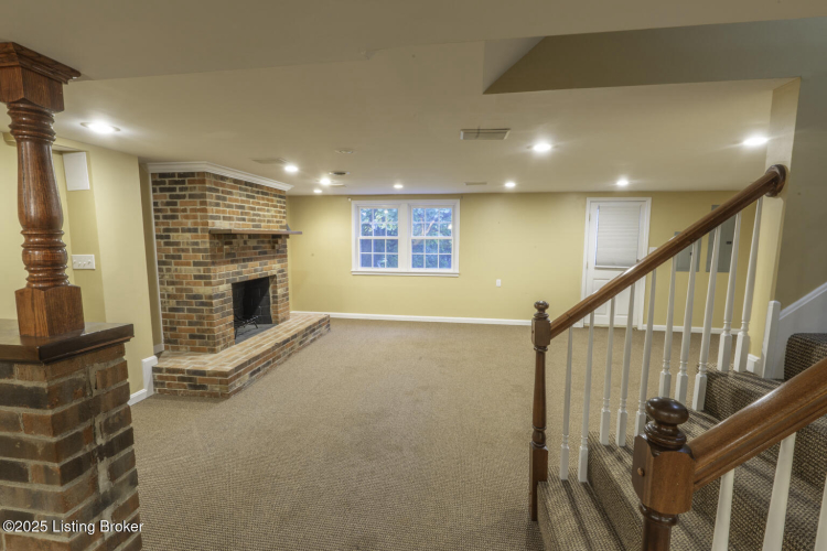 Listing Image 52