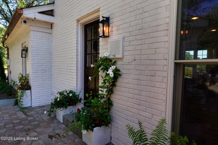 Listing Image 57