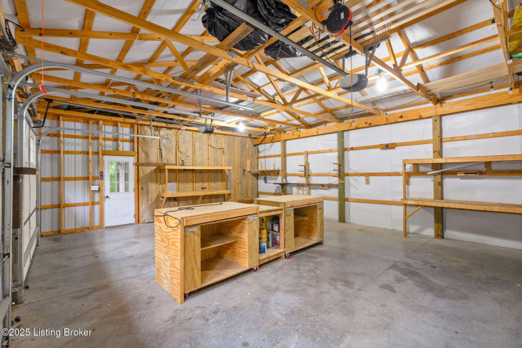 Listing Image 64