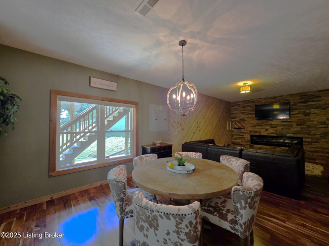 Listing Image 59