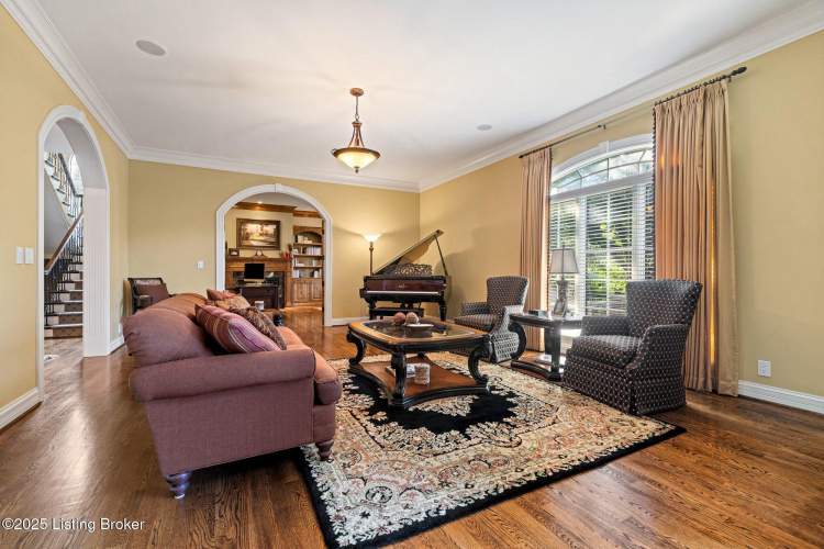 Listing Image 13
