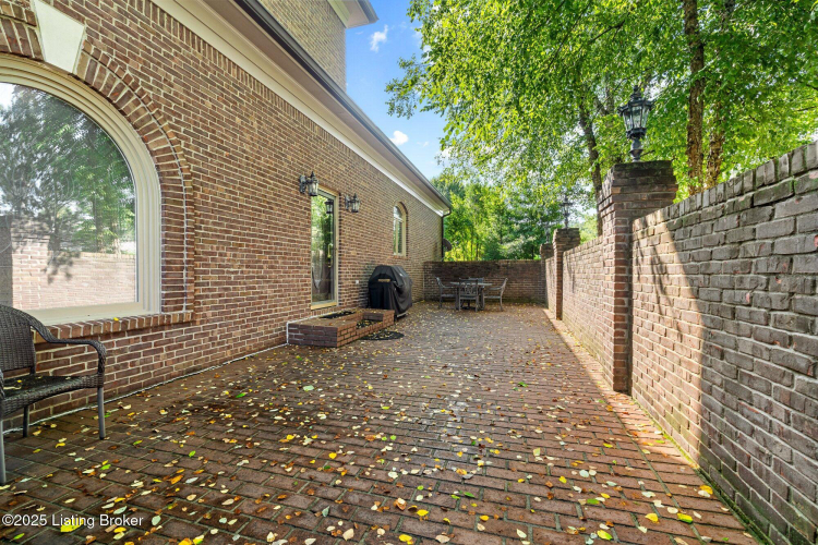 Listing Image 33