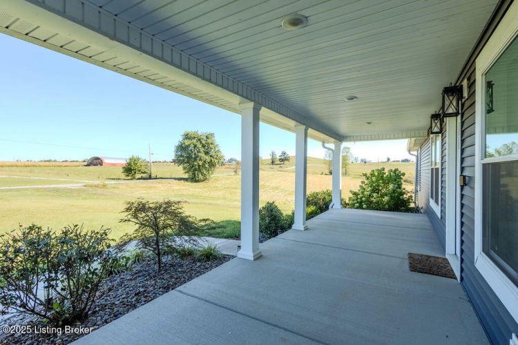 Listing Image 42