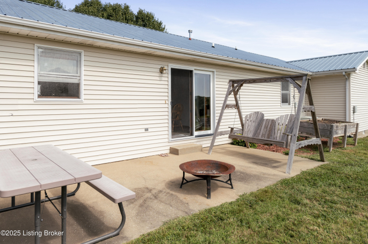 Listing Image 43