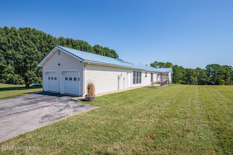 Listing Image 48