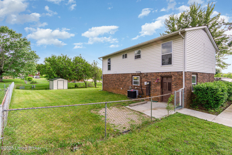 Listing Image 25