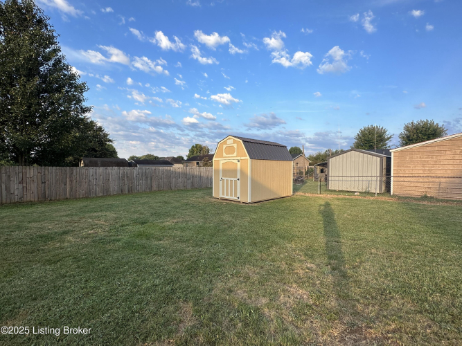 Listing Image 11