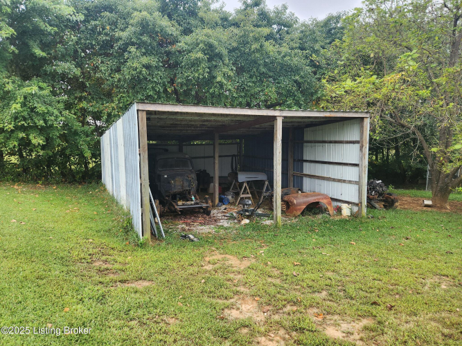 Listing Image 8