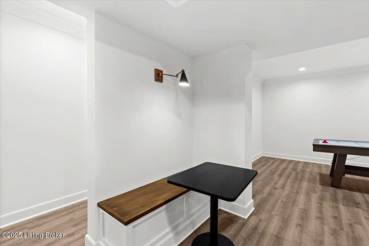 Listing Image 55