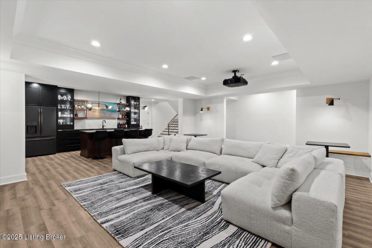 Listing Image 56