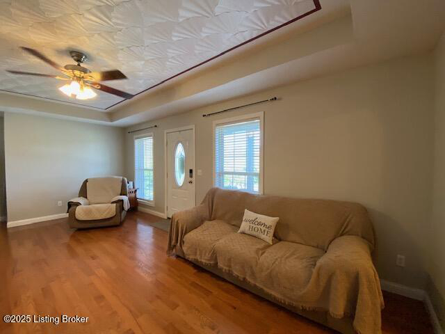 Listing Image 4