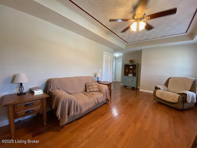 Listing Image 5