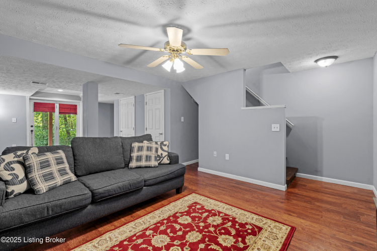 Listing Image 35
