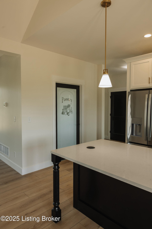 Listing Image 55