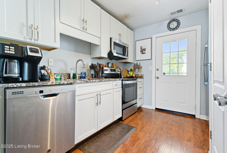 Listing Image 22