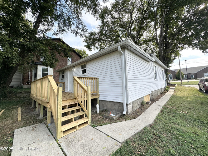 Listing Image 16