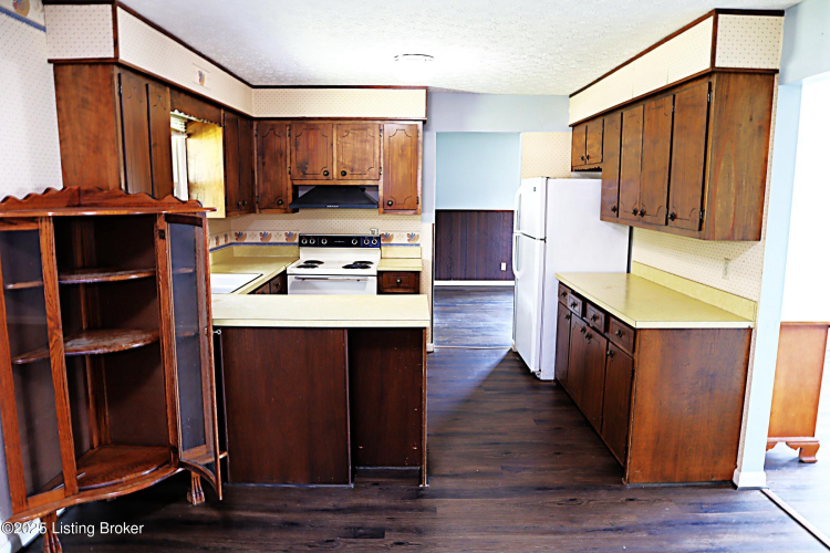 Listing Image 15
