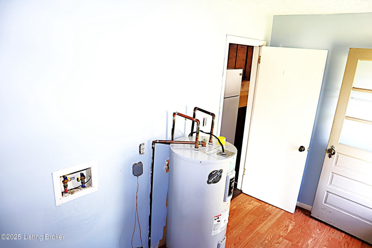 Listing Image 18