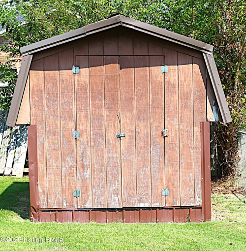 Listing Image 19