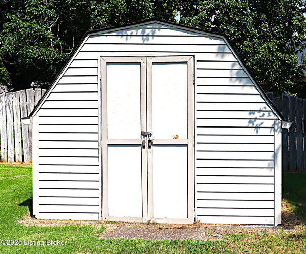 Listing Image 20