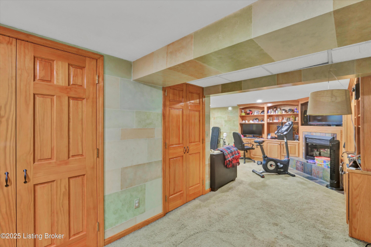 Listing Image 53