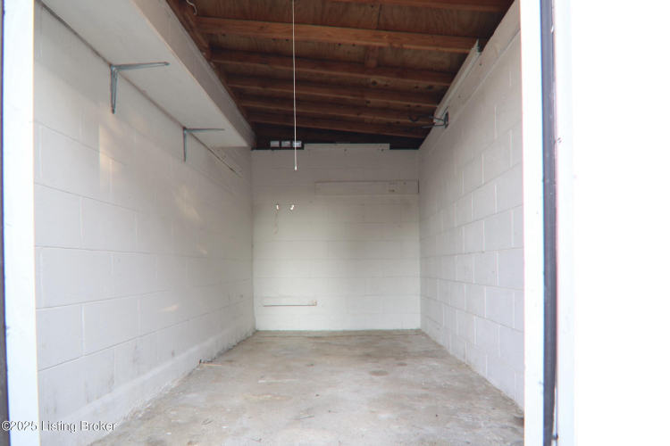Listing Image 29