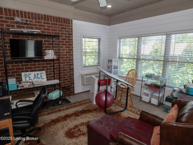 Listing Image 27