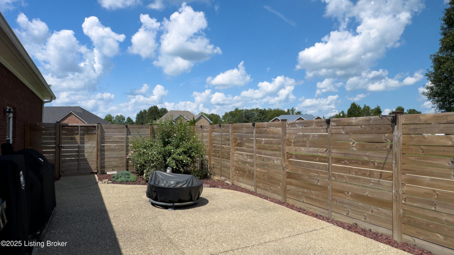 Listing Image 47