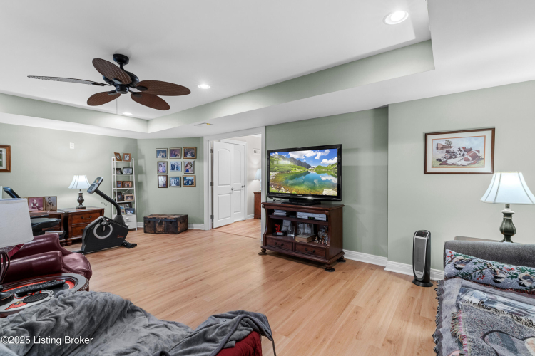Listing Image 55