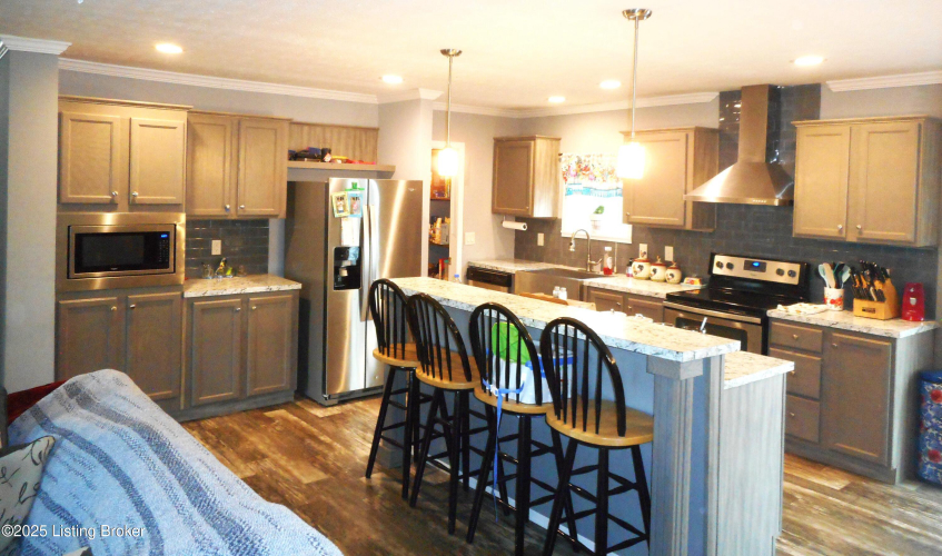Listing Image 14