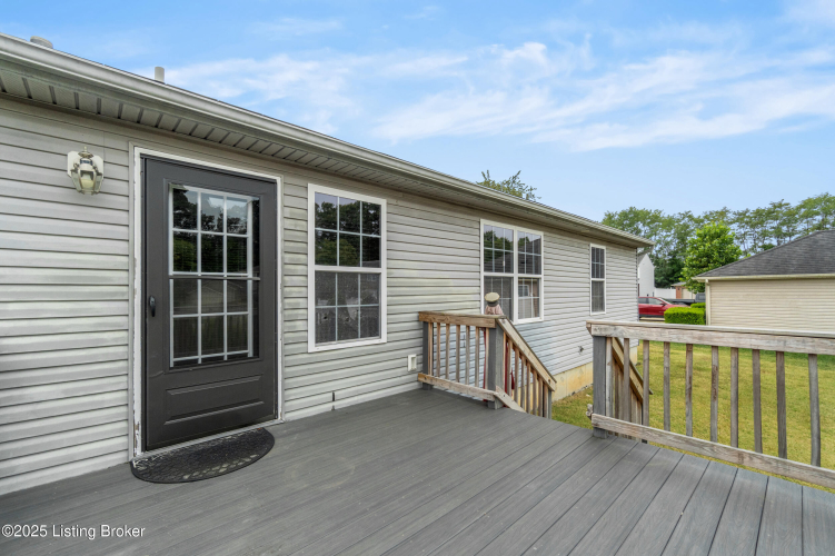 Listing Image 8