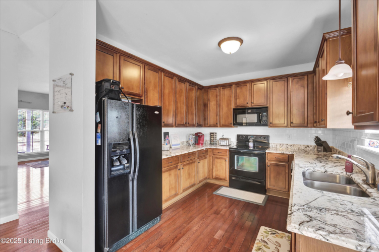 Listing Image 16
