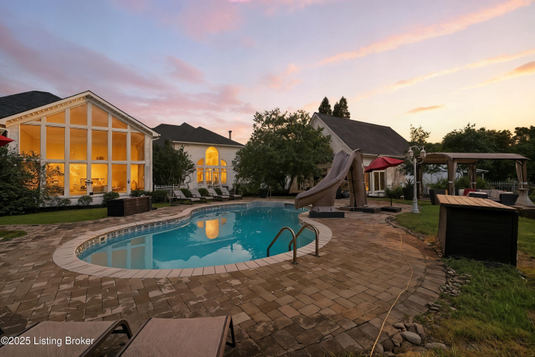 Listing Image 54