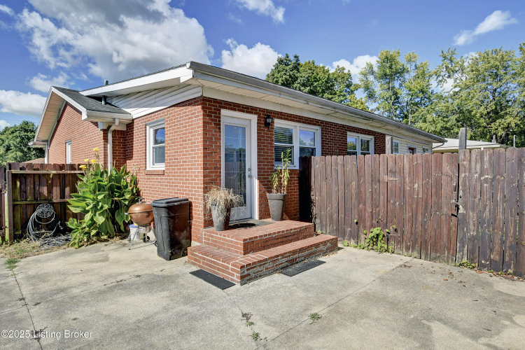 Listing Image 25