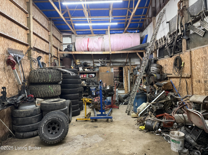 Listing Image 10