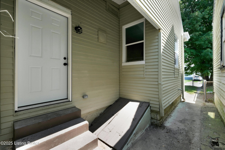Listing Image 28