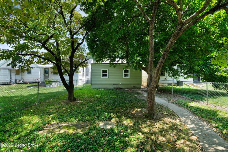Listing Image 32