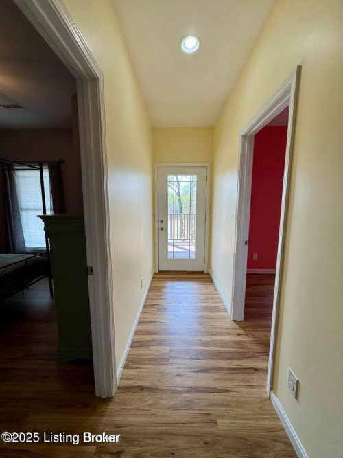 Listing Image 73