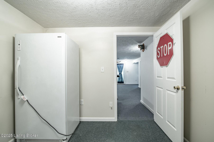 Listing Image 36