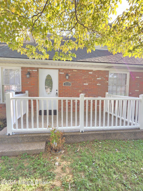Listing Image 5