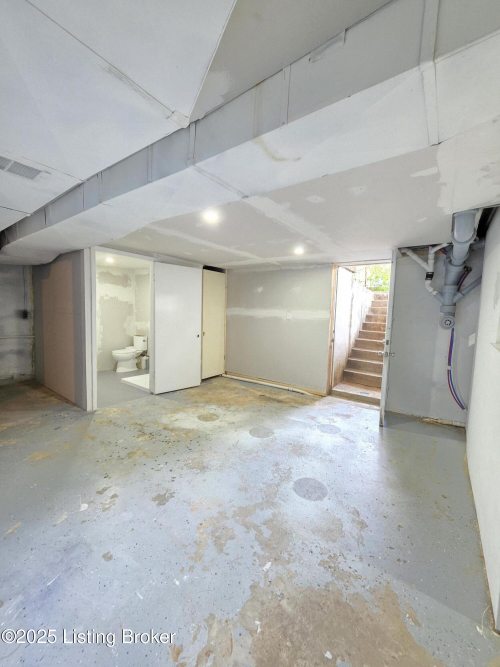 Listing Image 49