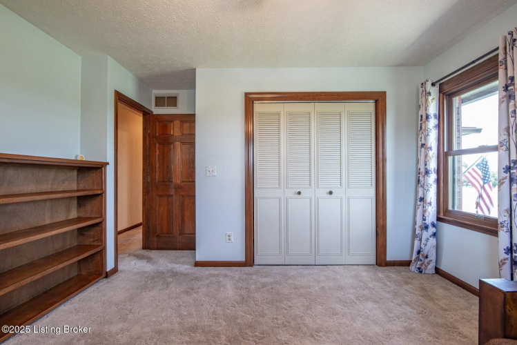 Listing Image 50
