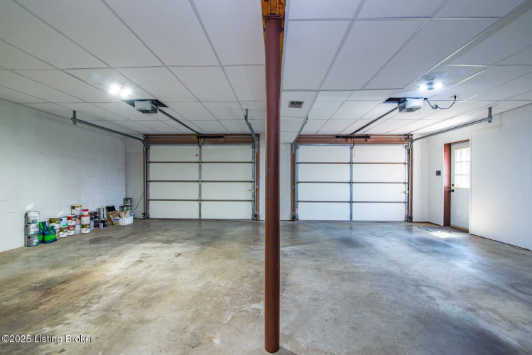 Listing Image 77