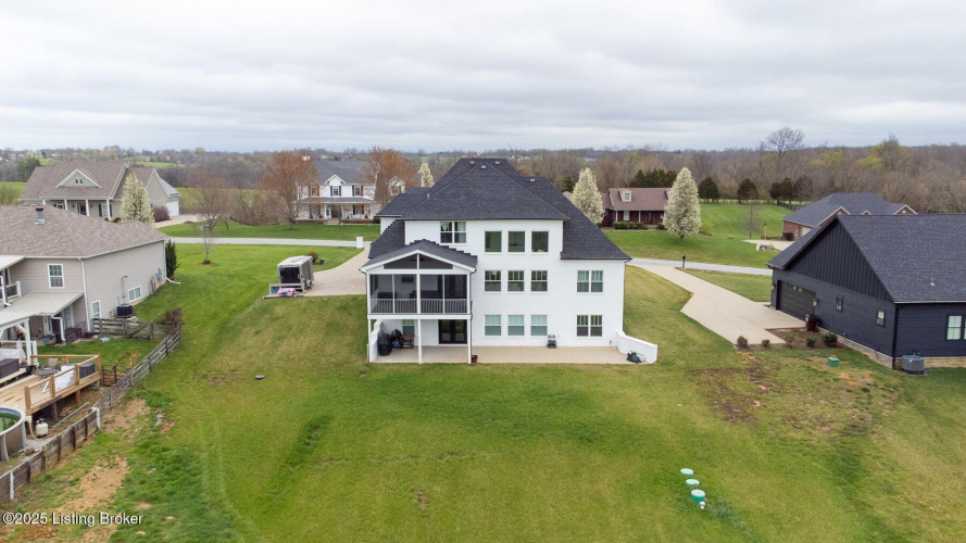 Listing Image 79