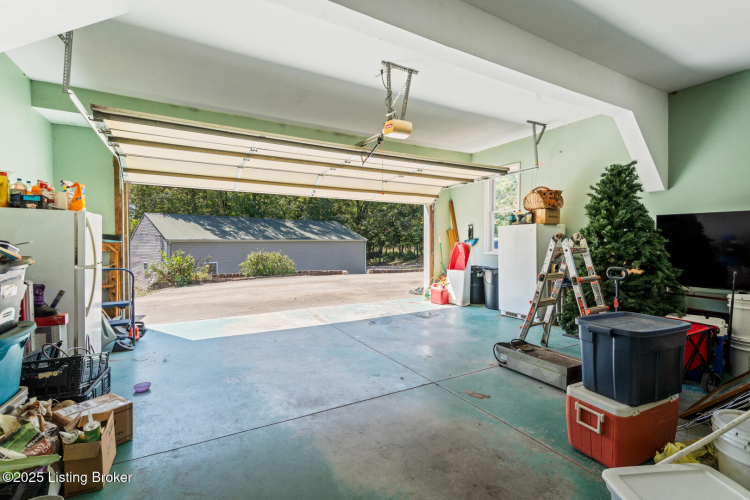 Listing Image 71