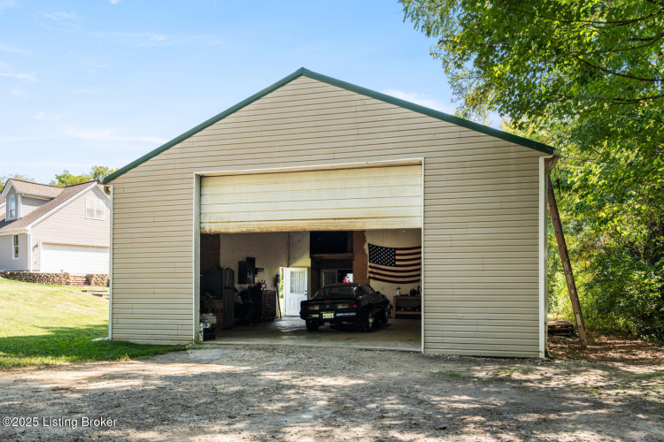 Listing Image 75