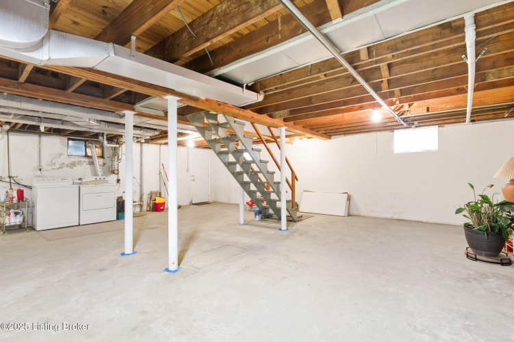Listing Image 52