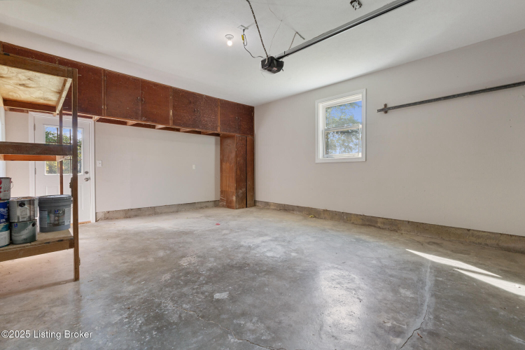 Listing Image 43
