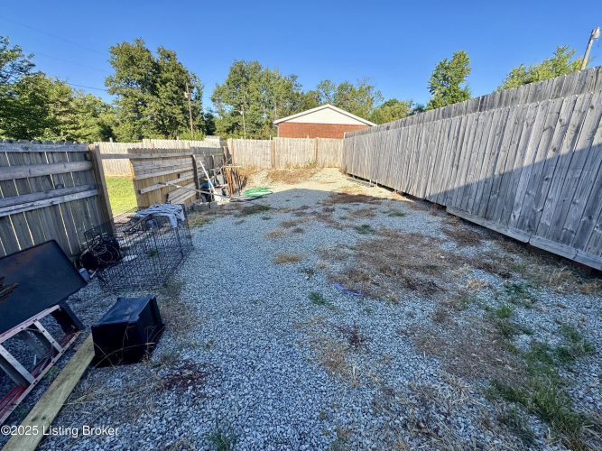 Listing Image 40