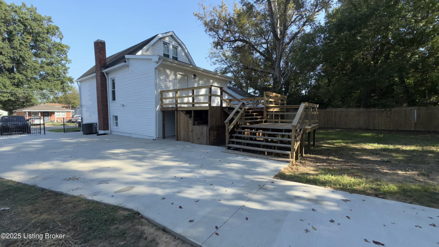 Listing Image 46